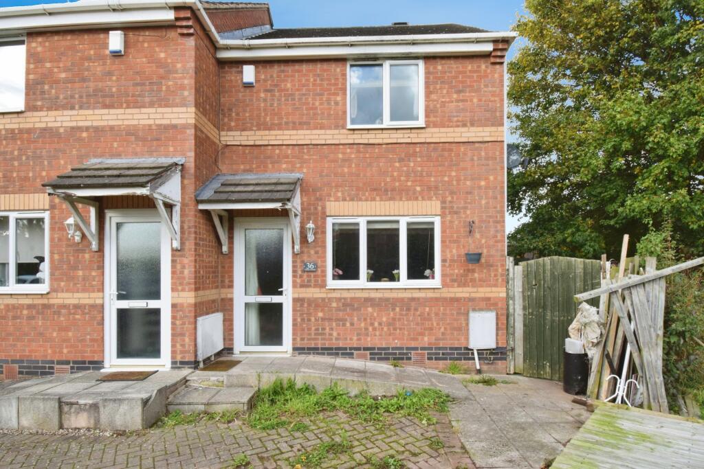 2 bedroom semidetached house for sale in Tansley Avenue, Wigston, LE18