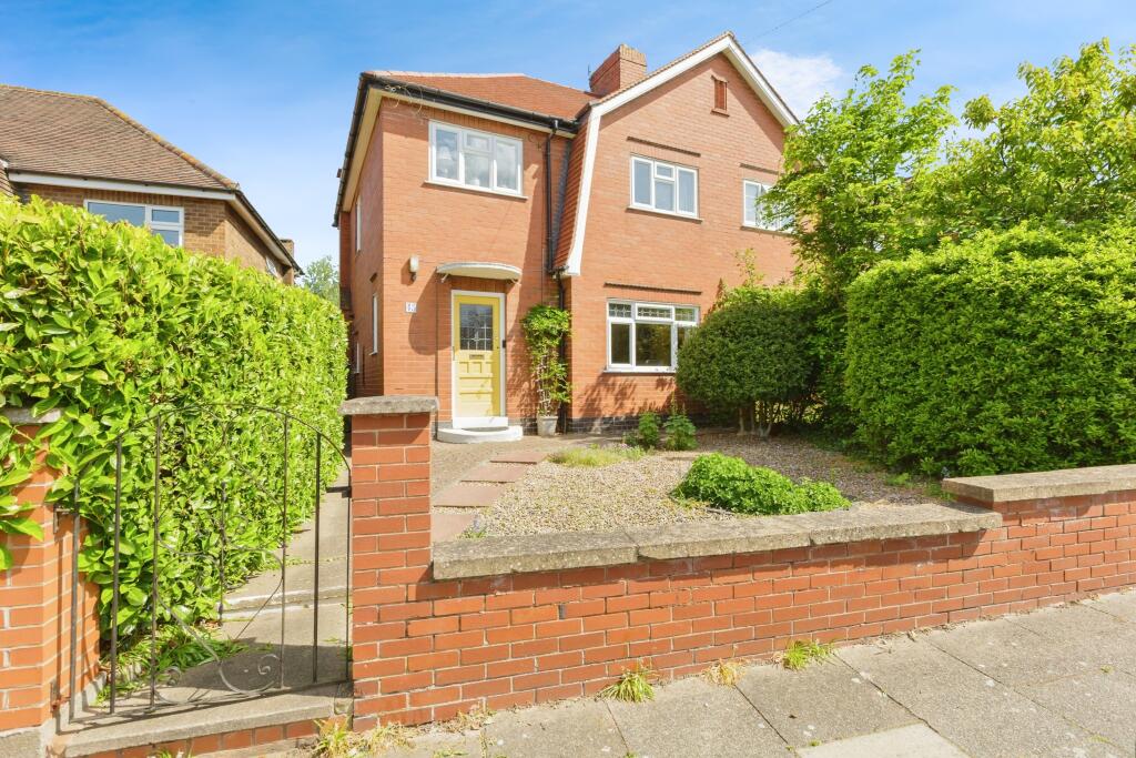 Main image of property: Park Hill Drive, Leicester, LE2
