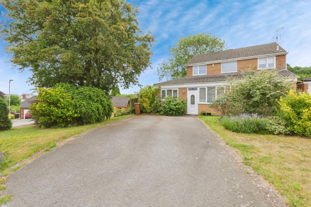 Main image of property: Richmond Close, Leicester, LE9
