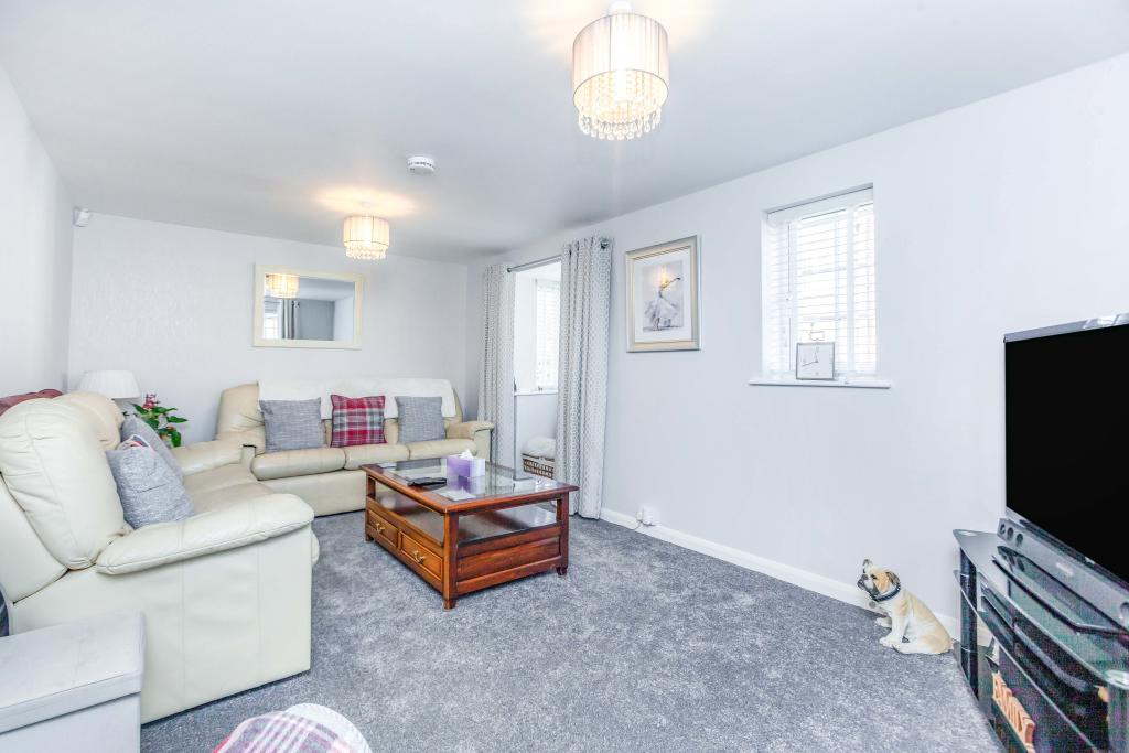 3 bedroom detached house for sale in Empingham Drive, Syston, LE7