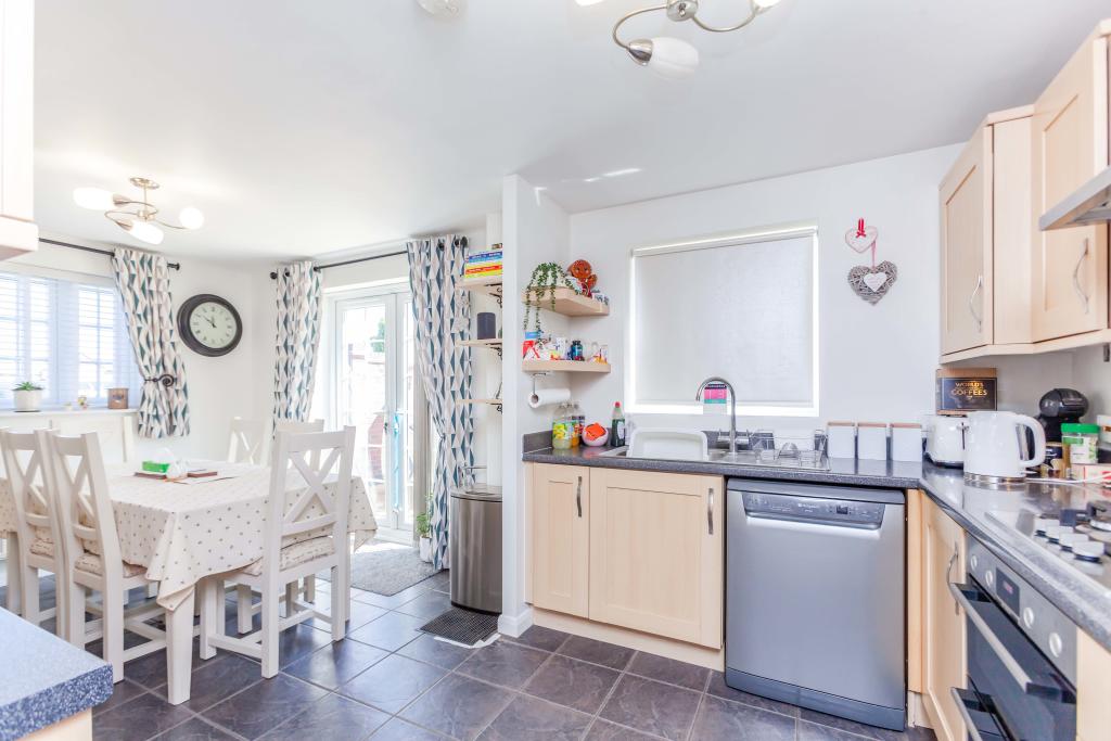 3 bedroom detached house for sale in Empingham Drive, Syston, LE7