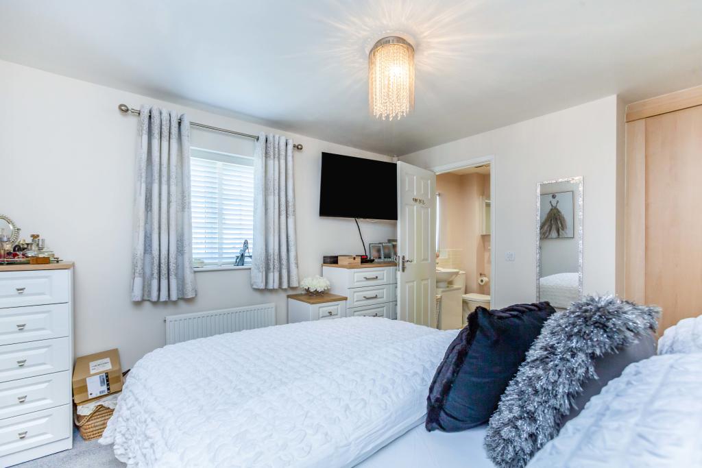3 bedroom detached house for sale in Empingham Drive, Syston, LE7