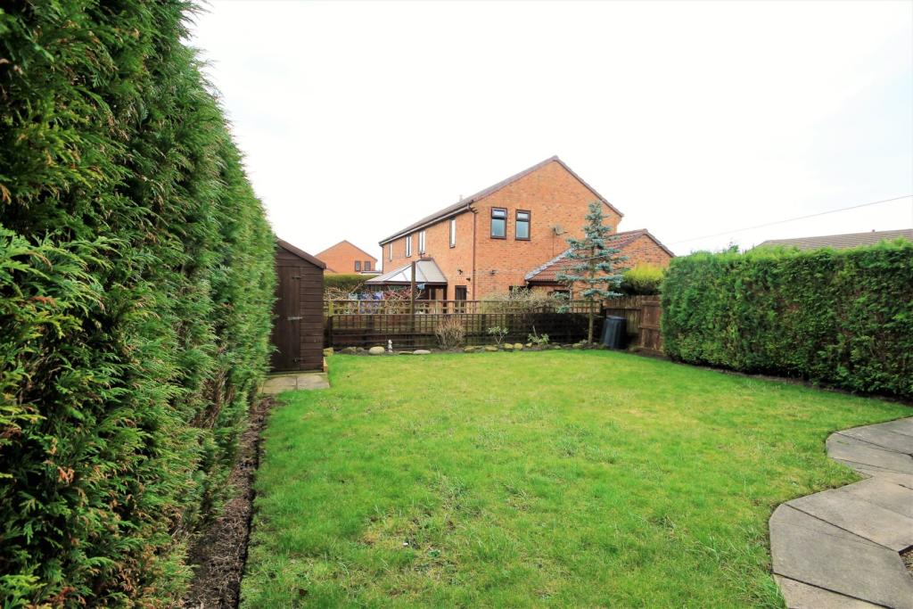 3 bedroom semidetached house for sale in Bourne Court, Stanley, DH9