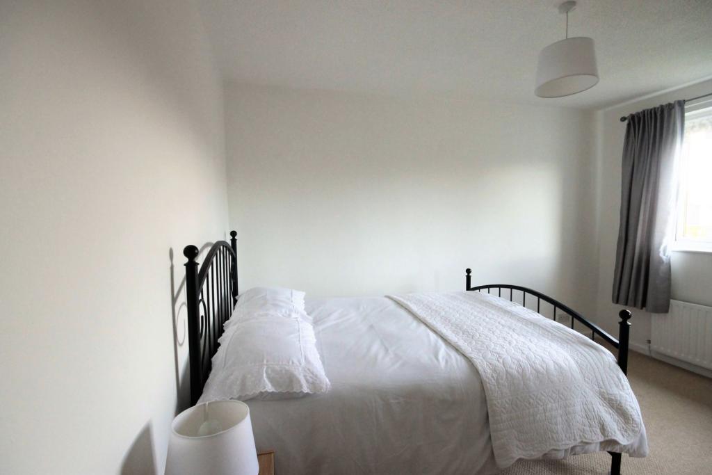 3 bedroom semidetached house for sale in Bourne Court, Stanley, DH9