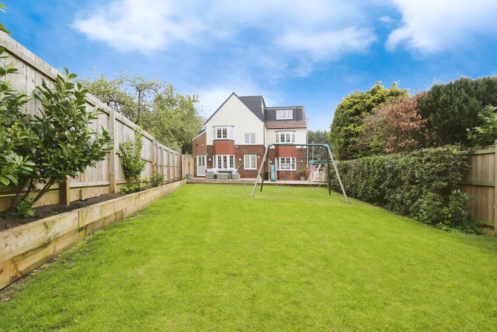 4 bedroom detached house for sale in Blind Lane, Chester Le Street, DH3