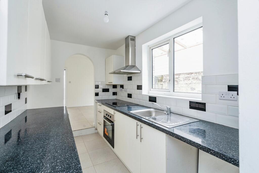 3 bedroom terraced house for sale in Lichfield Road, Great Yarmouth, NR31