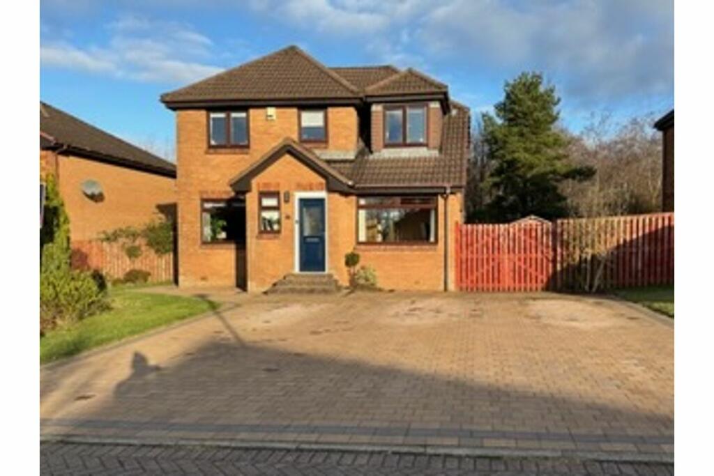 5 bedroom detached house for sale in Mccallum Grove, Glasgow, G74