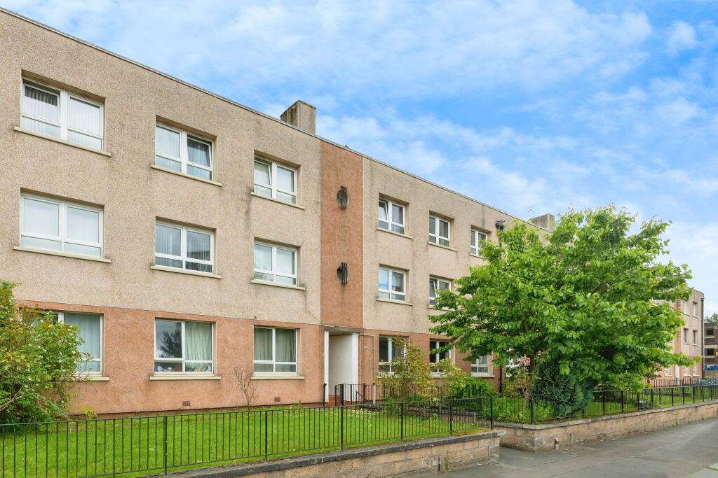 3 bedroom flat for sale in Maryhill road, Glasgow, G20