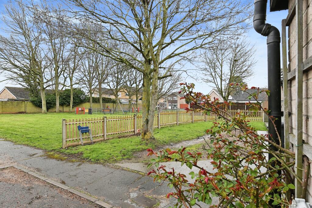2 bedroom detached house for sale in Egremont Road, Diss, IP22