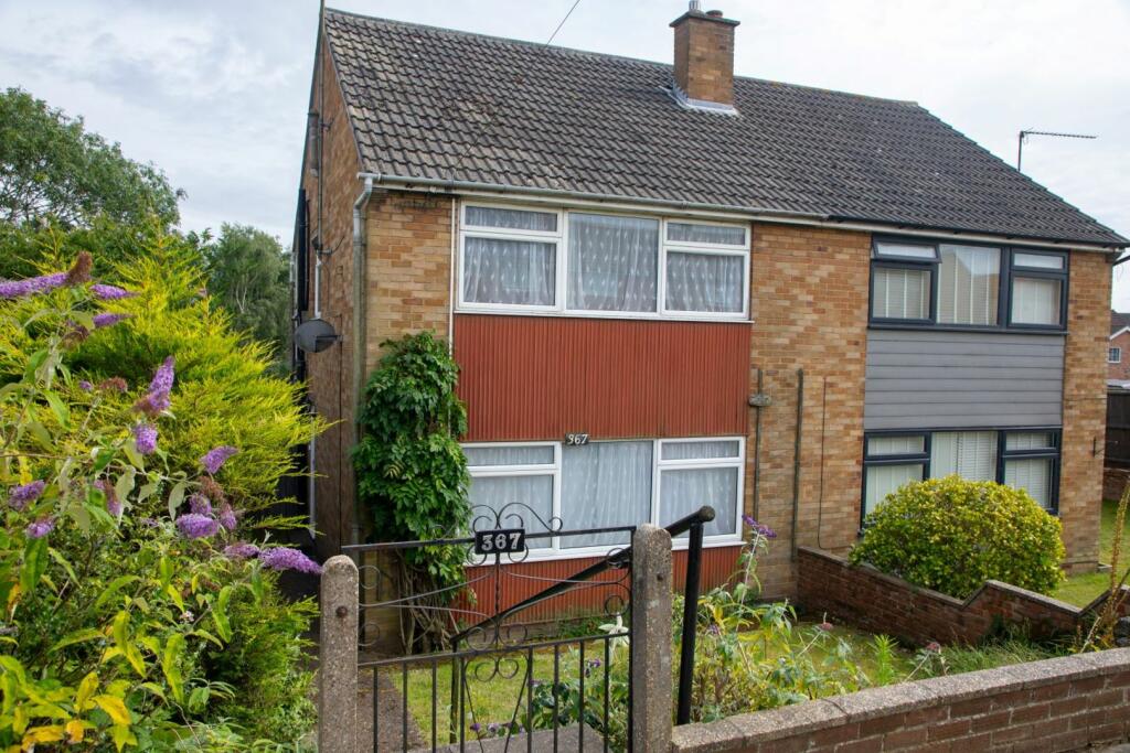 3 bedroom semidetached house for sale in Hawthorn Drive, Ipswich, IP2
