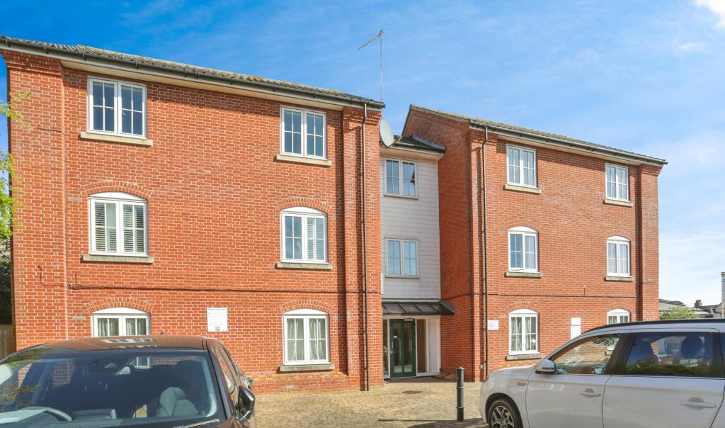 Main image of property: Bell Close, Saxmundham, IP17