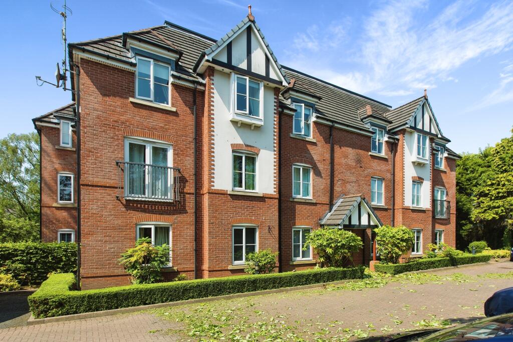 2 bedroom apartment for sale in 79 Wigan Road, Standish, Wigan, WN6