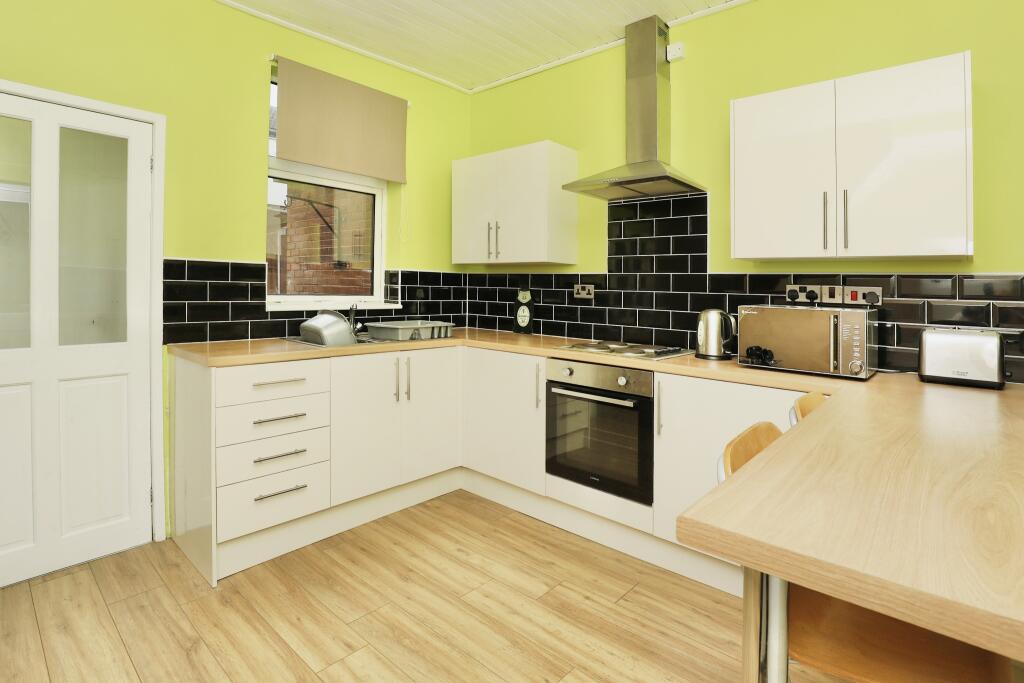3 bedroom terraced house for sale in Clegg Street, Skelmersdale, WN8