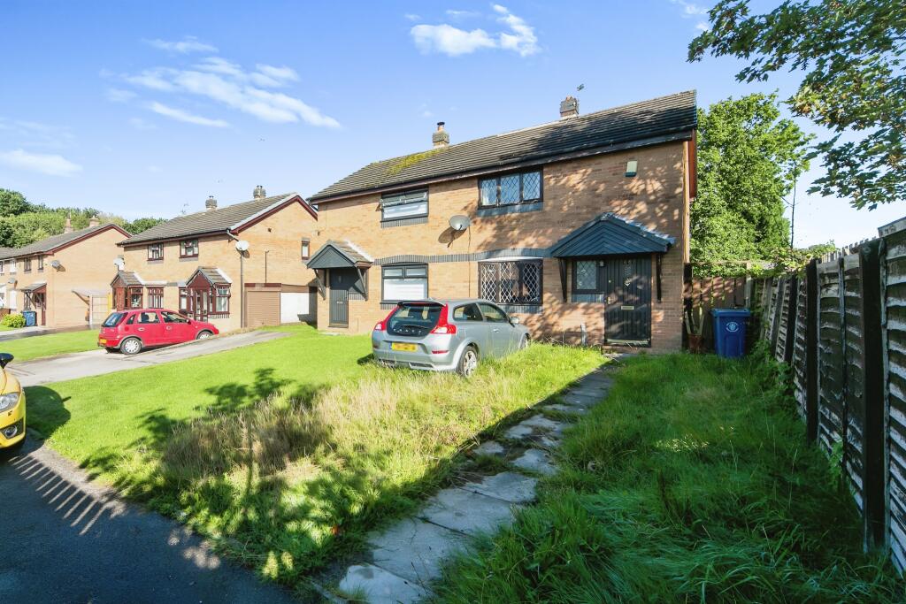 2 bedroom semidetached house for sale in Ferndale, Skelmersdale, WN8
