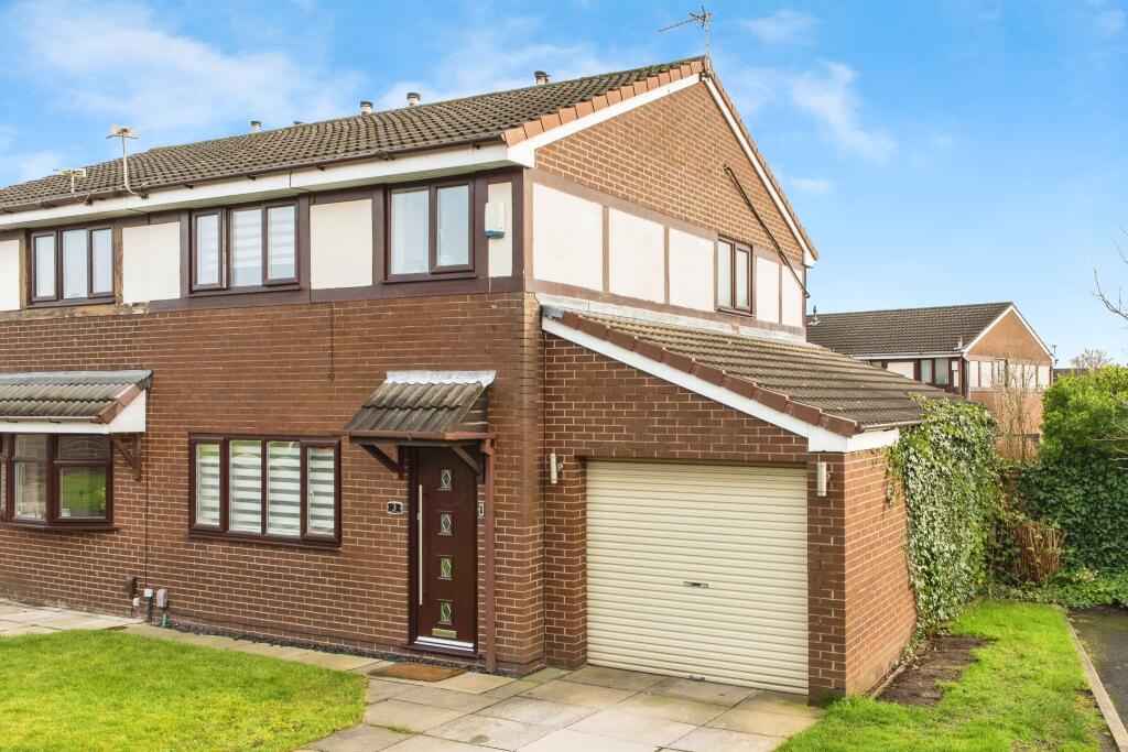 3 bedroom semidetached house for sale in Glaisdale Close, AshtonInMakerfield, WN4