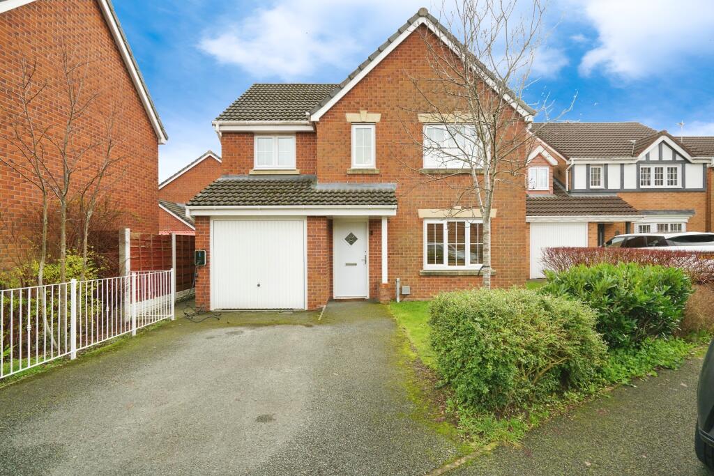 4 bedroom detached house