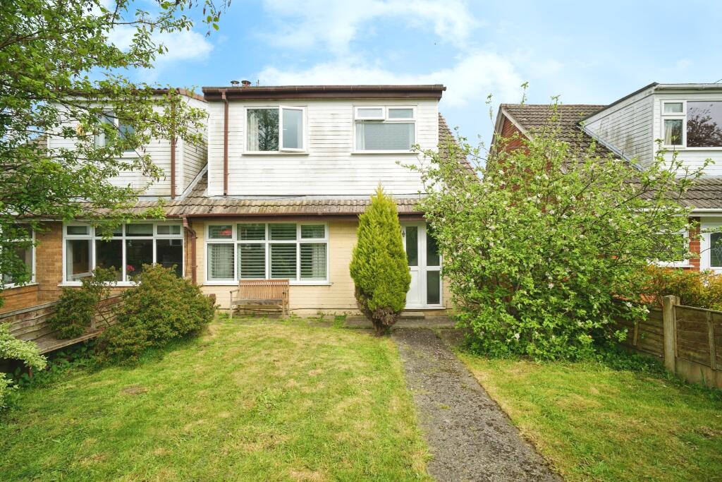 Main image of property: Kelvin Grove, Wigan, WN3