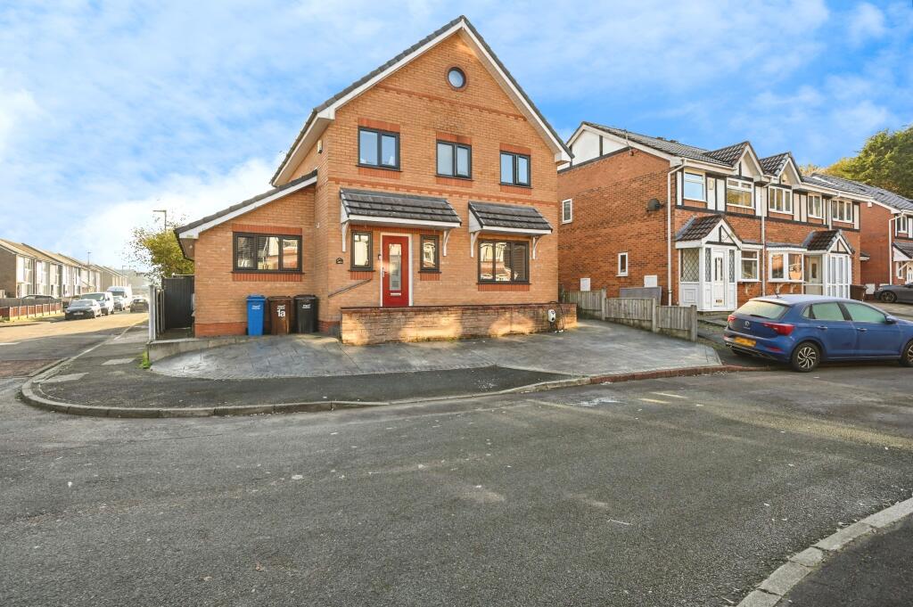 Main image of property: Palatine Close, Wigan, WN3