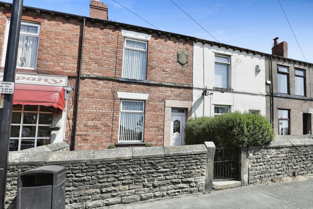 2 bedroom terraced house for sale in Orrell Road, Orrell, Wigan, WN5