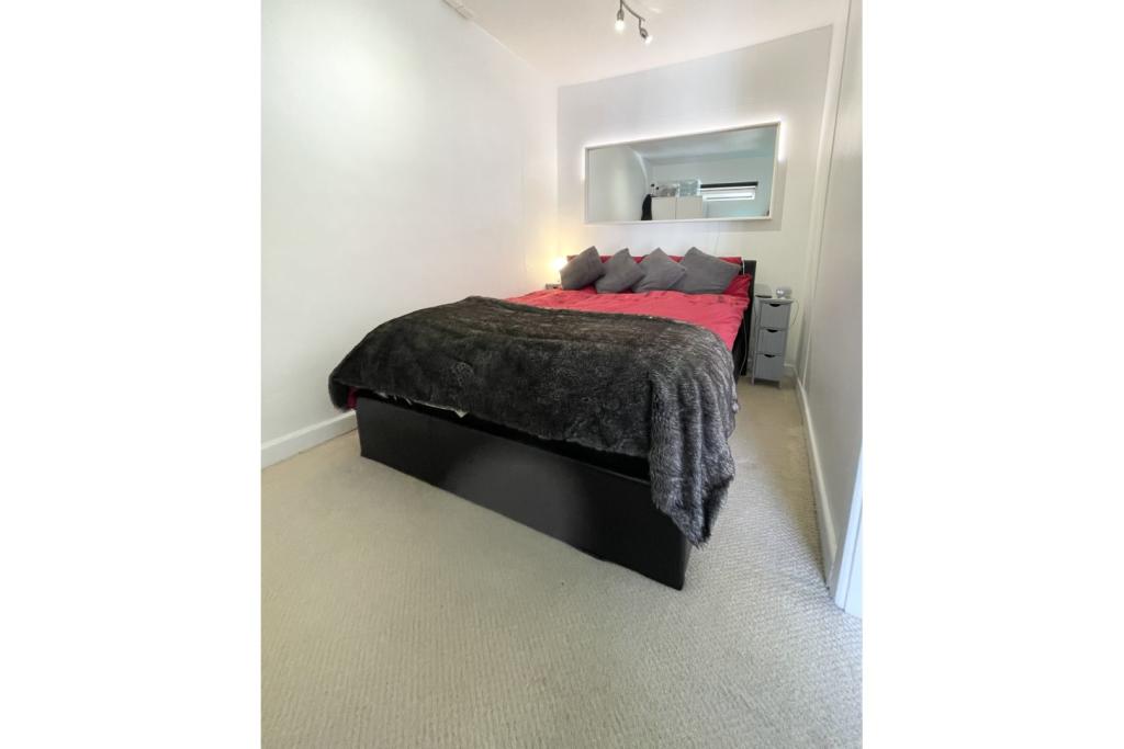 1 bedroom flat for sale in Stanley Road, Sutton, SM2