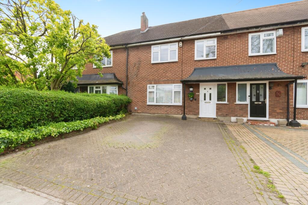 3 bedroom terraced house for sale in Tudor Drive, Morden, SM4