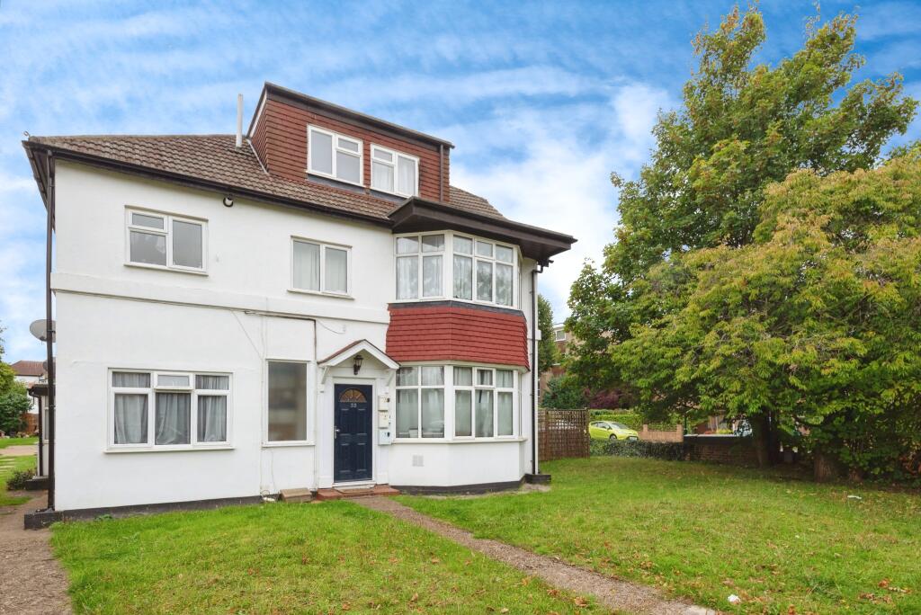 Main image of property: 33 Camden Road, Sutton, SM1