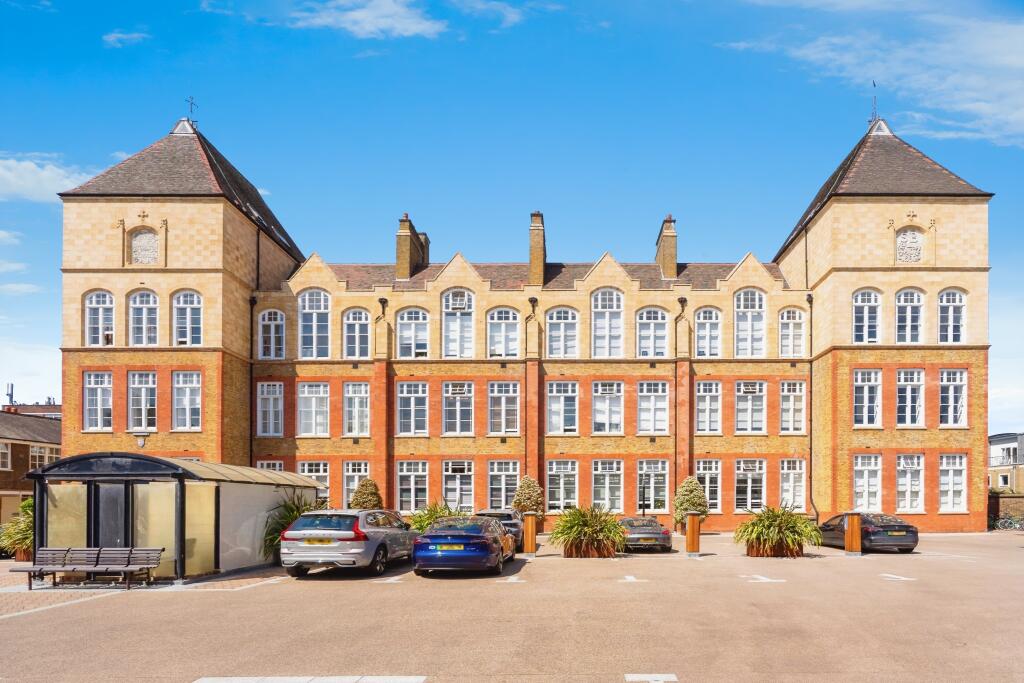 Main image of property: Kingsway Place, London, EC1R