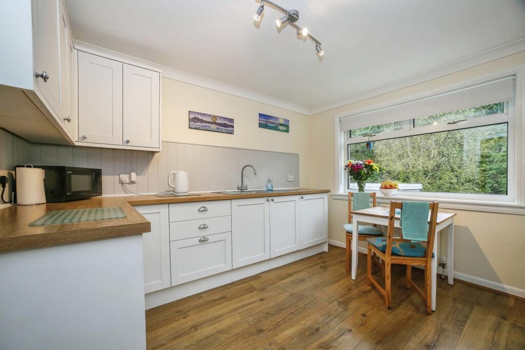 3 bedroom detached house for sale in Glenburn Gardens, Bathgate, EH47