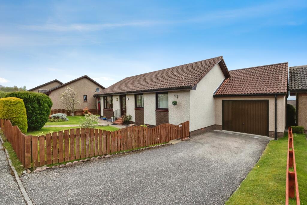 3 bedroom detached bungalow for sale in Burn Brae Crescent, Inverness, IV2