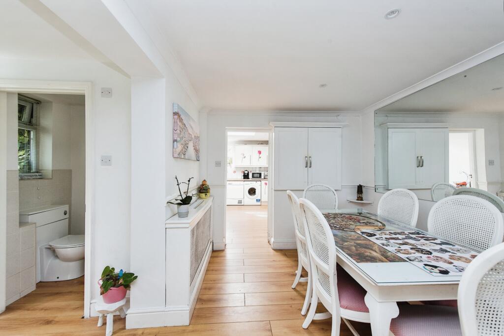 3 bedroom end of terrace house for sale in Callow Hill, Virginia Water