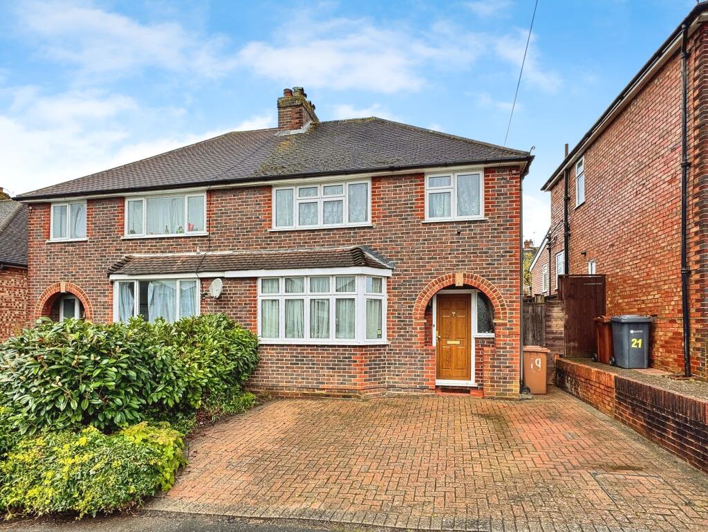 3 bedroom semi-detached house for sale in Rydes Hill Road, Guildford, GU2