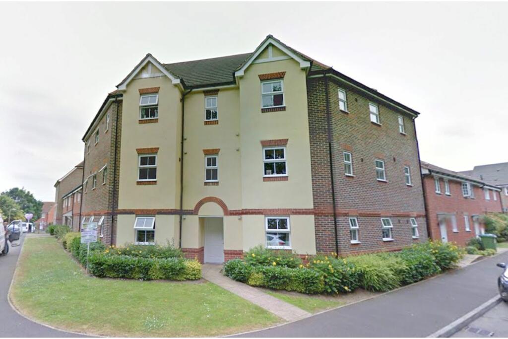 2 bedroom apartment for sale in Woodland Walk, Aldershot, GU12