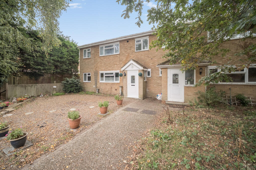 Main image of property: Oxford Road, Sandhurst, GU47