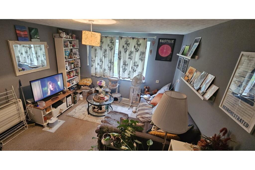 Main image of property: Fieldway, Haslemere, GU27