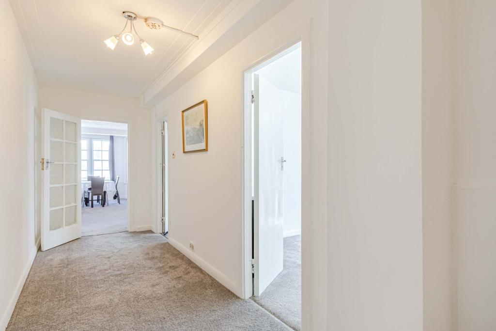 3 bedroom apartment for sale in Edgware Road, London, W2