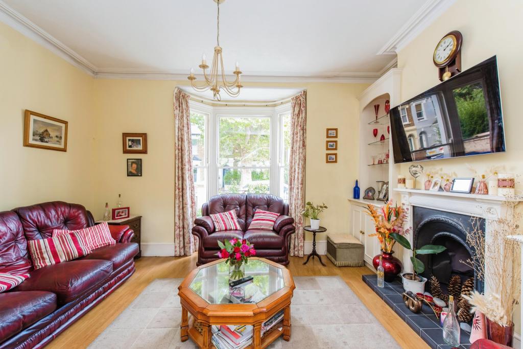 3 bedroom semidetached house for sale in Mansell Road, London, W3
