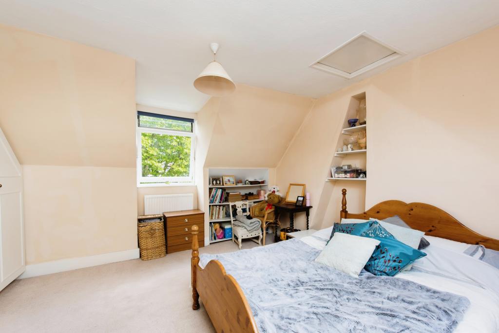 3 bedroom semidetached house for sale in Mansell Road, London, W3