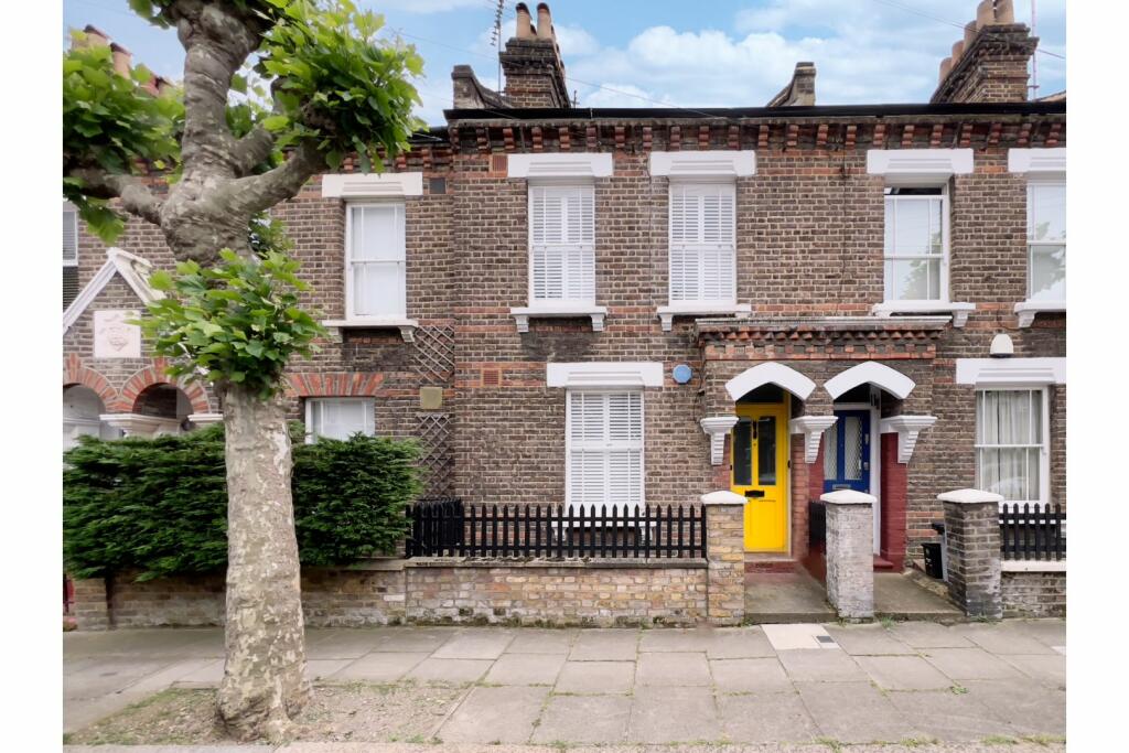 2 bedroom terraced house for sale in Nutbourne Street, London, W10