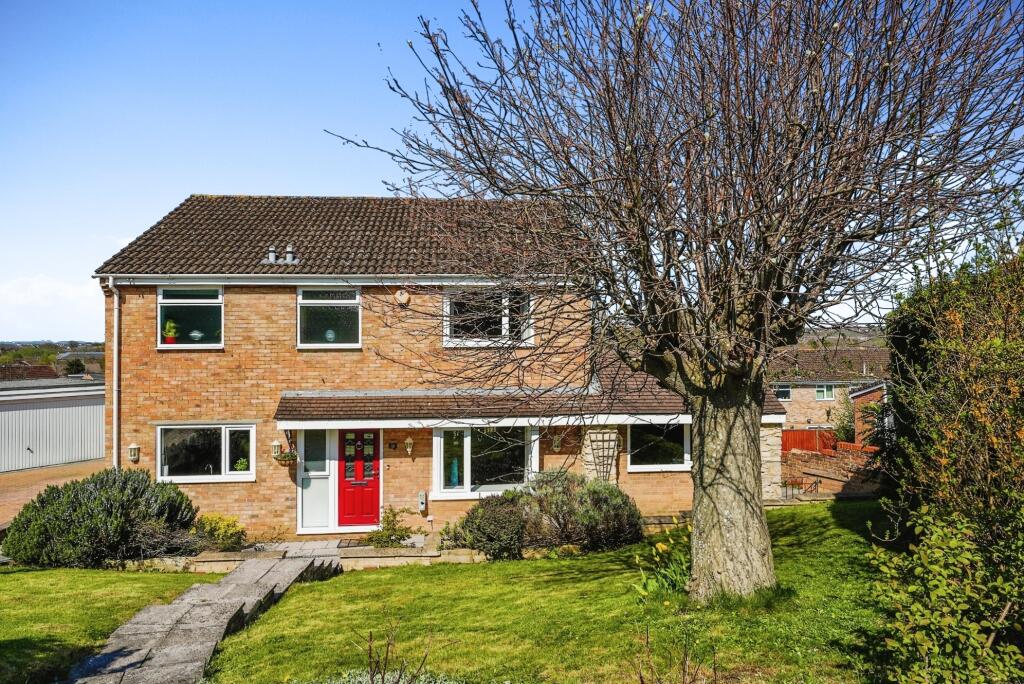 4 bedroom detached house for sale in Sherford Road, Swindon, SN25