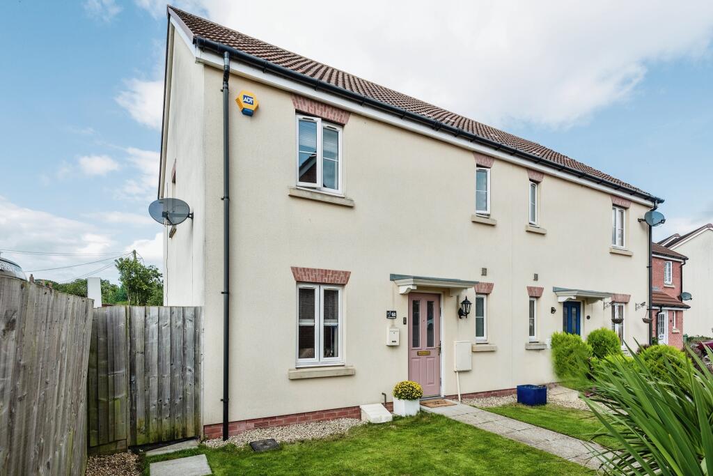 3 bedroom semidetached house for sale in Swannington Drive Kingsway