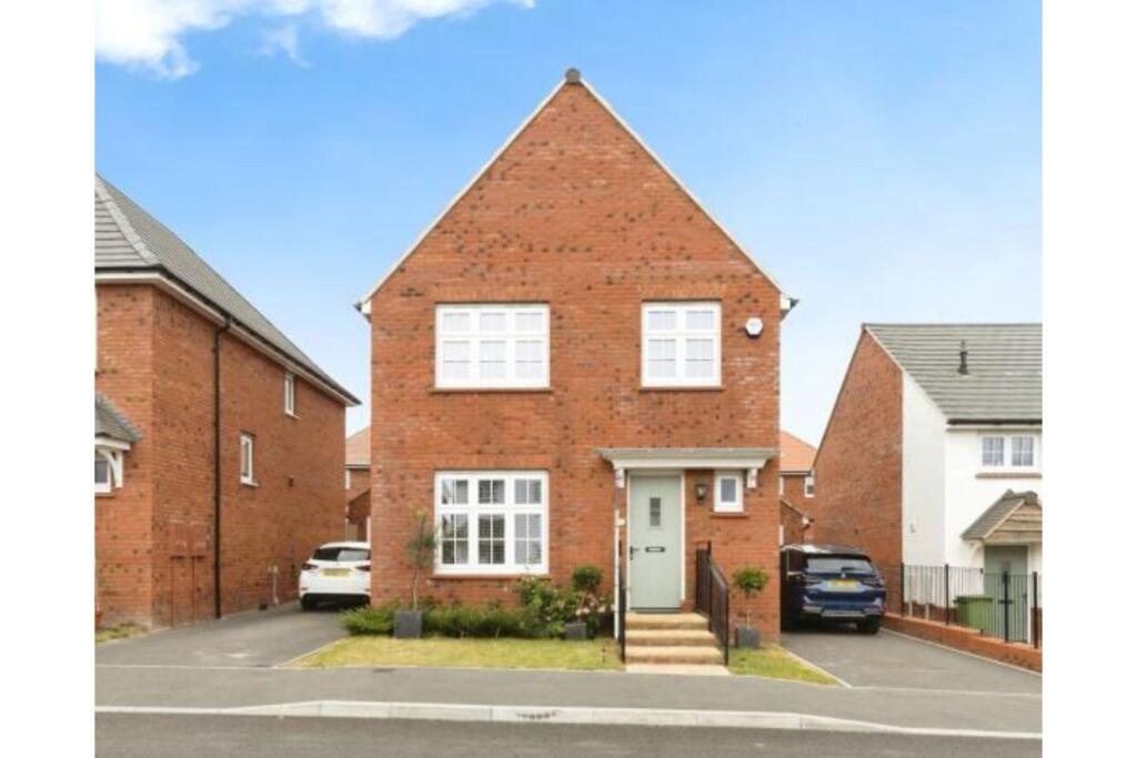 Main image of property: Arthur Keene Close, Stonehouse, GL10