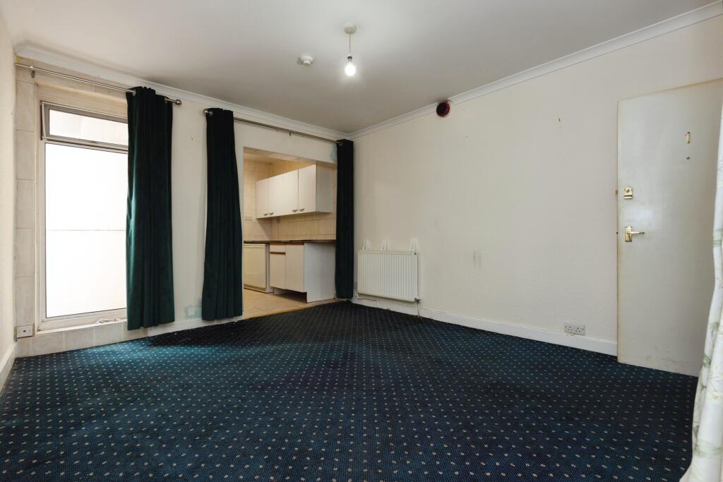 Main image of property: High Street, Cheltenham, GL50