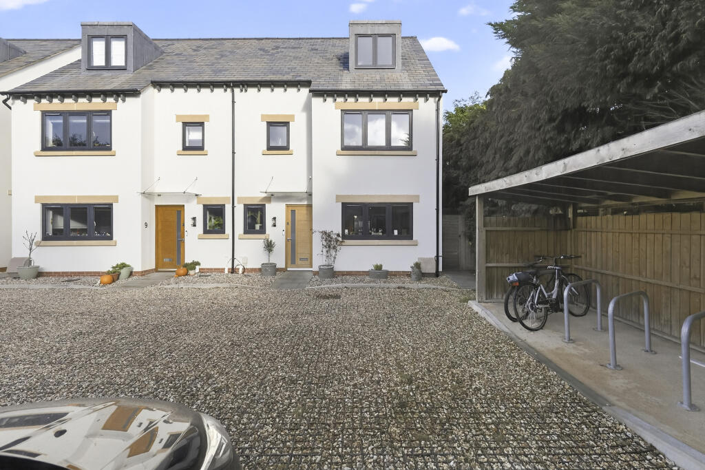 Main image of property: Stow Road, Moreton-in-Marsh, GL56