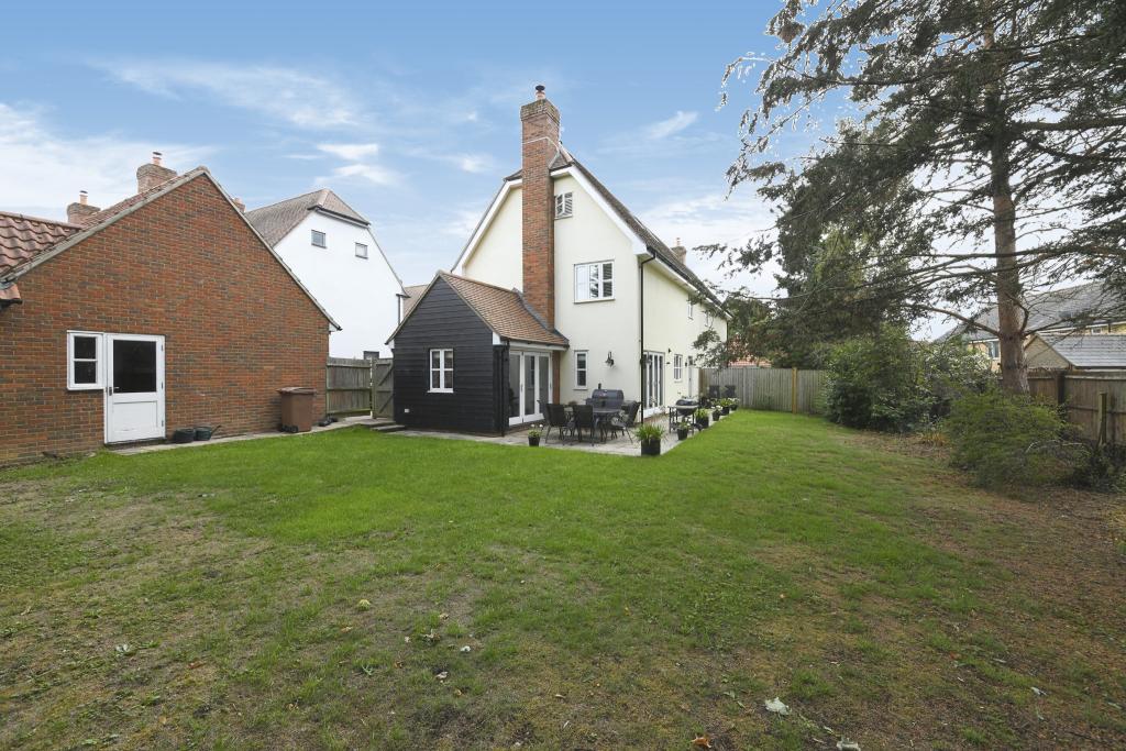 4 bedroom semidetached house for sale in School Lane, Great Leigh’s, CM3