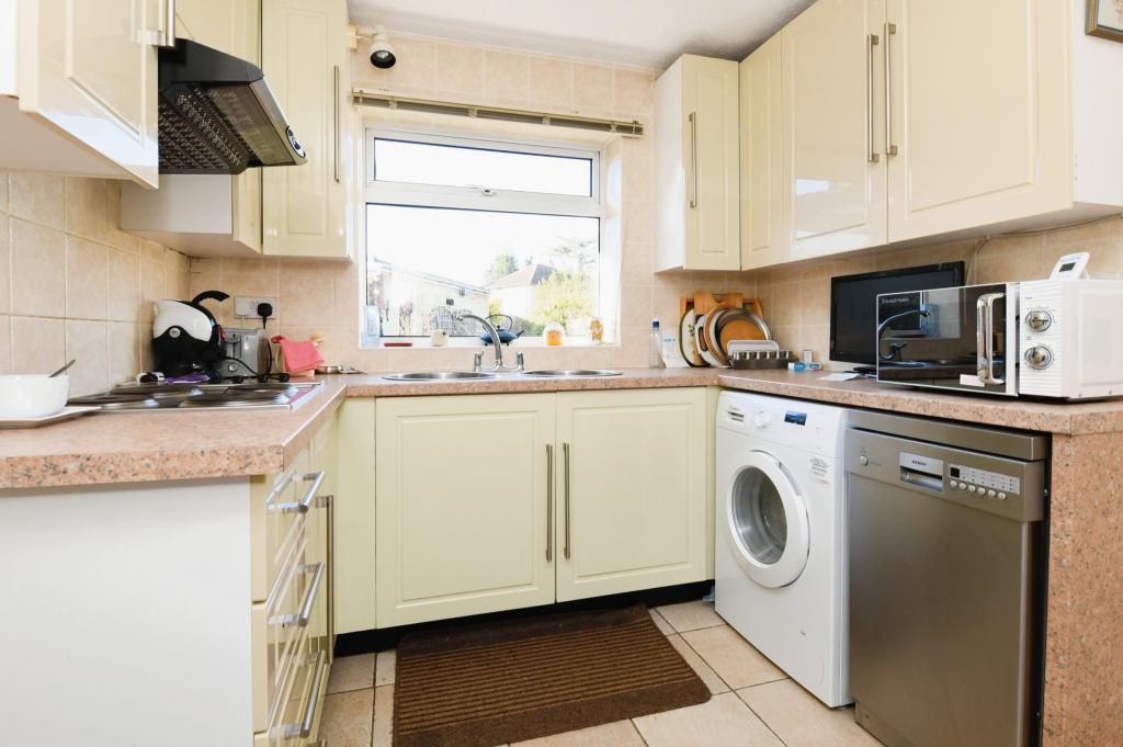 3 bedroom detached bungalow for sale in Chequers Road, Writtle, CM1