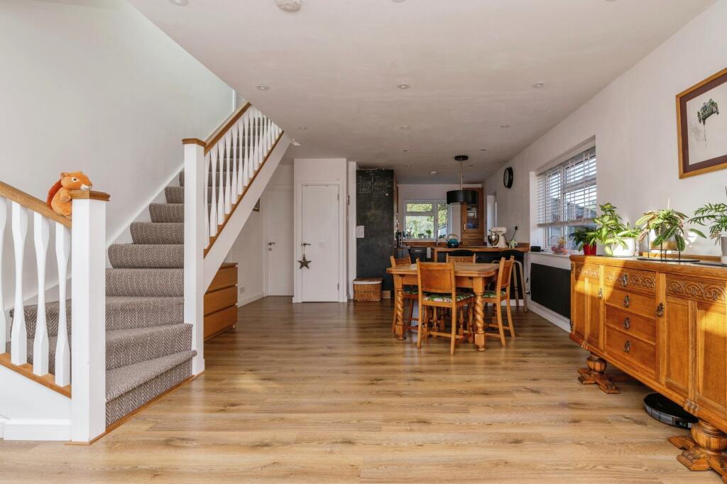 Additional property image - Chignal Road, Chelmsford, CM1