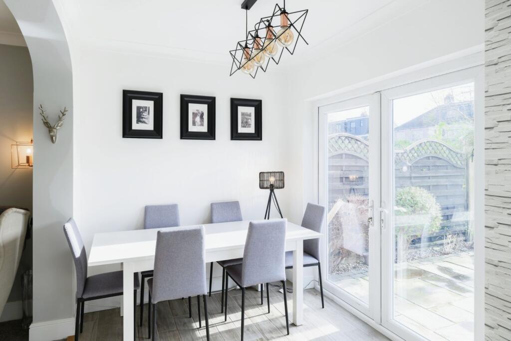 Additional property image - Third Avenue, Chelmsford, CM1
