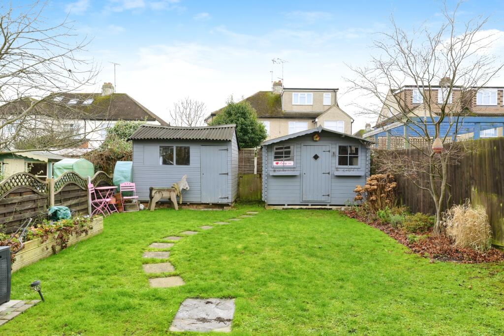 Additional property image - Third Avenue, Chelmsford, CM1