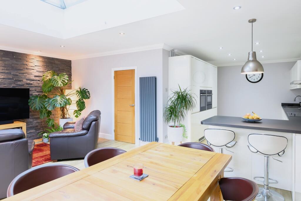 Additional property image - Hillside Grove, Chelmsford, CM2