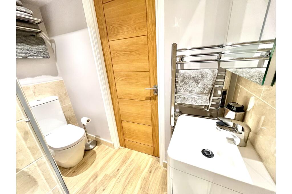 Additional property image - Hillside Grove, Chelmsford, CM2